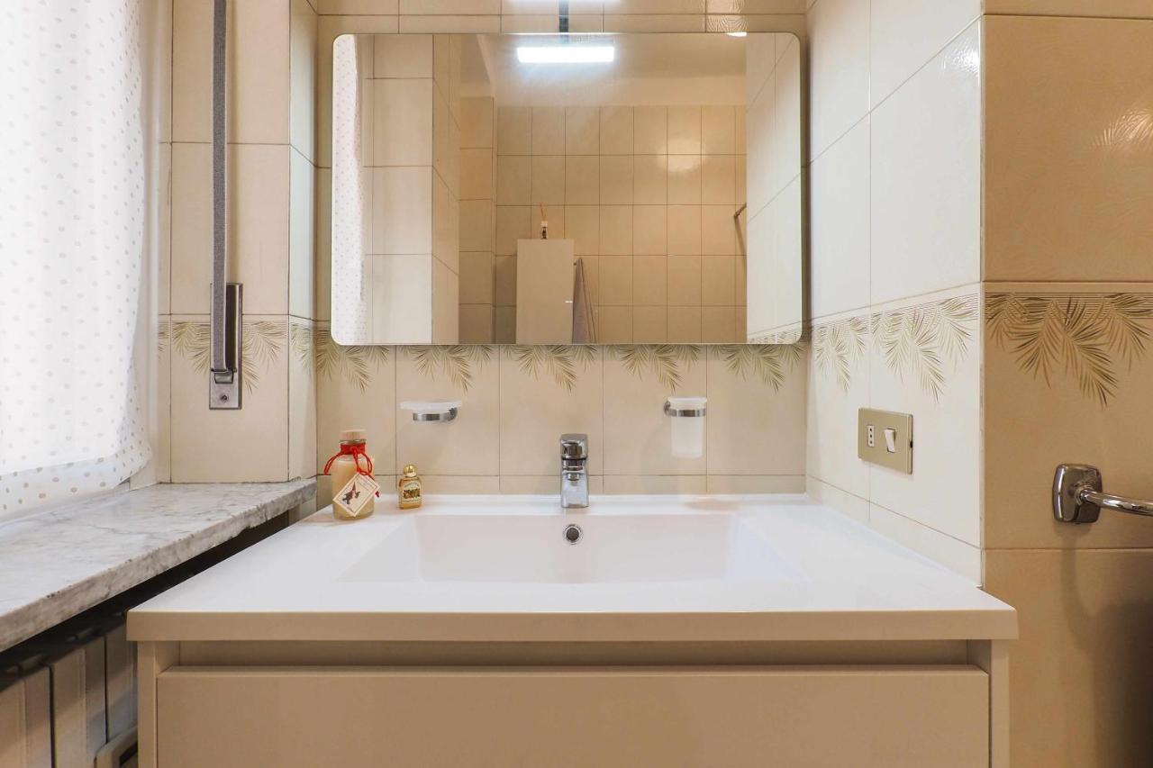Mba24 Charming Suite Close To Metro Fieracitylife ميلان المظهر الخارجي الصورة