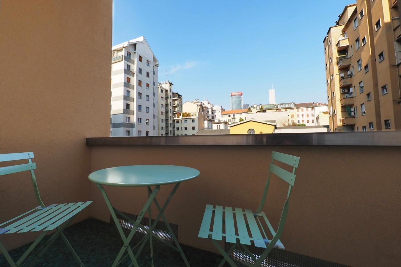 Mba24 Charming Suite Close To Metro Fieracitylife ميلان المظهر الخارجي الصورة