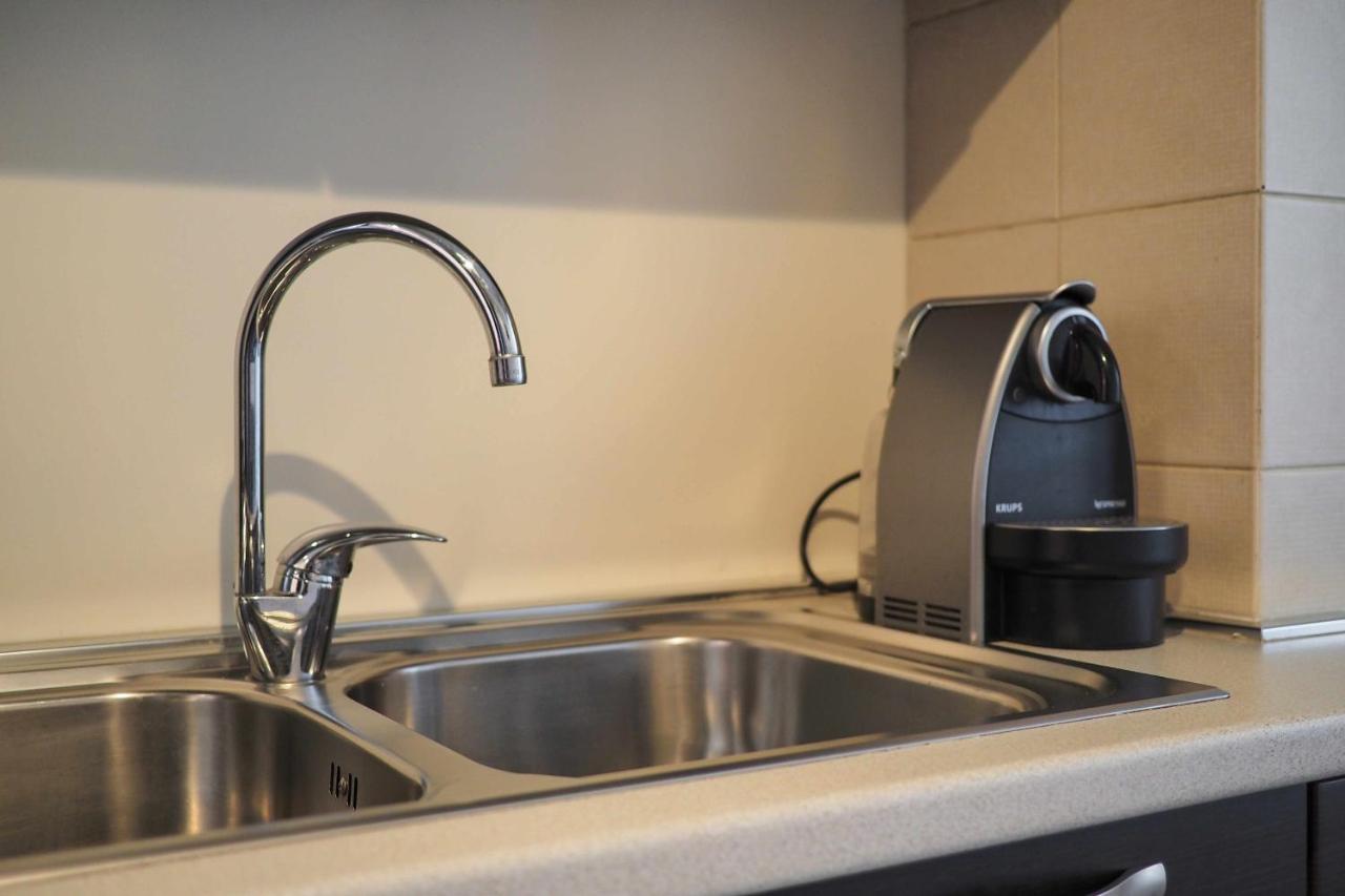 Mba24 Charming Suite Close To Metro Fieracitylife ميلان المظهر الخارجي الصورة